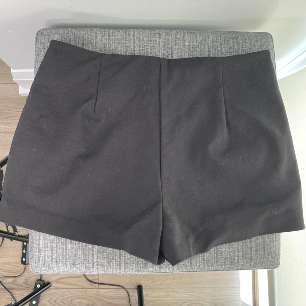 COPY - MARCIANO BY GUESS Slant Shorts !!! 2 pairs BUNDLE !!! - Picture 4 of 7